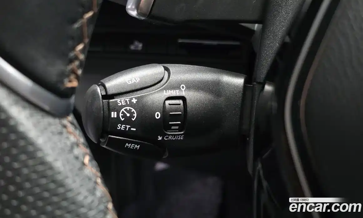 Peugeot 5008 2020 1.5 автомат (гидро), фото 19
