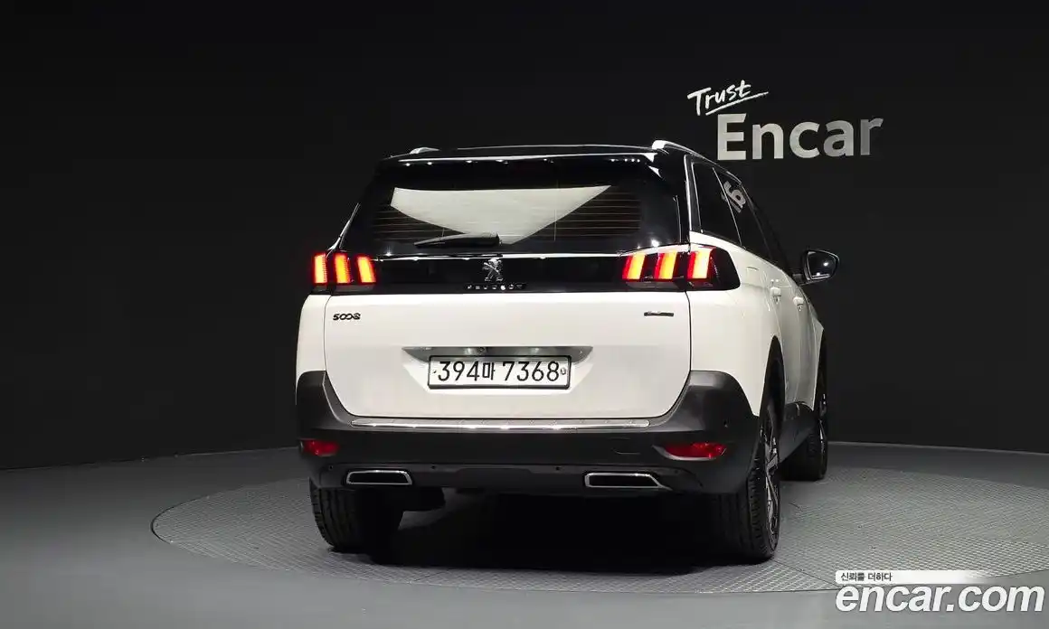 Peugeot 5008 2020 1.5 автомат (гидро), фото 4