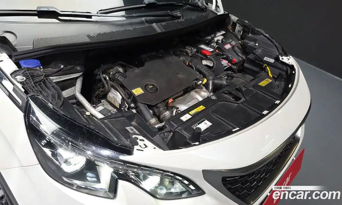 Peugeot 5008 2020 1.5 автомат (гидро), фото 6