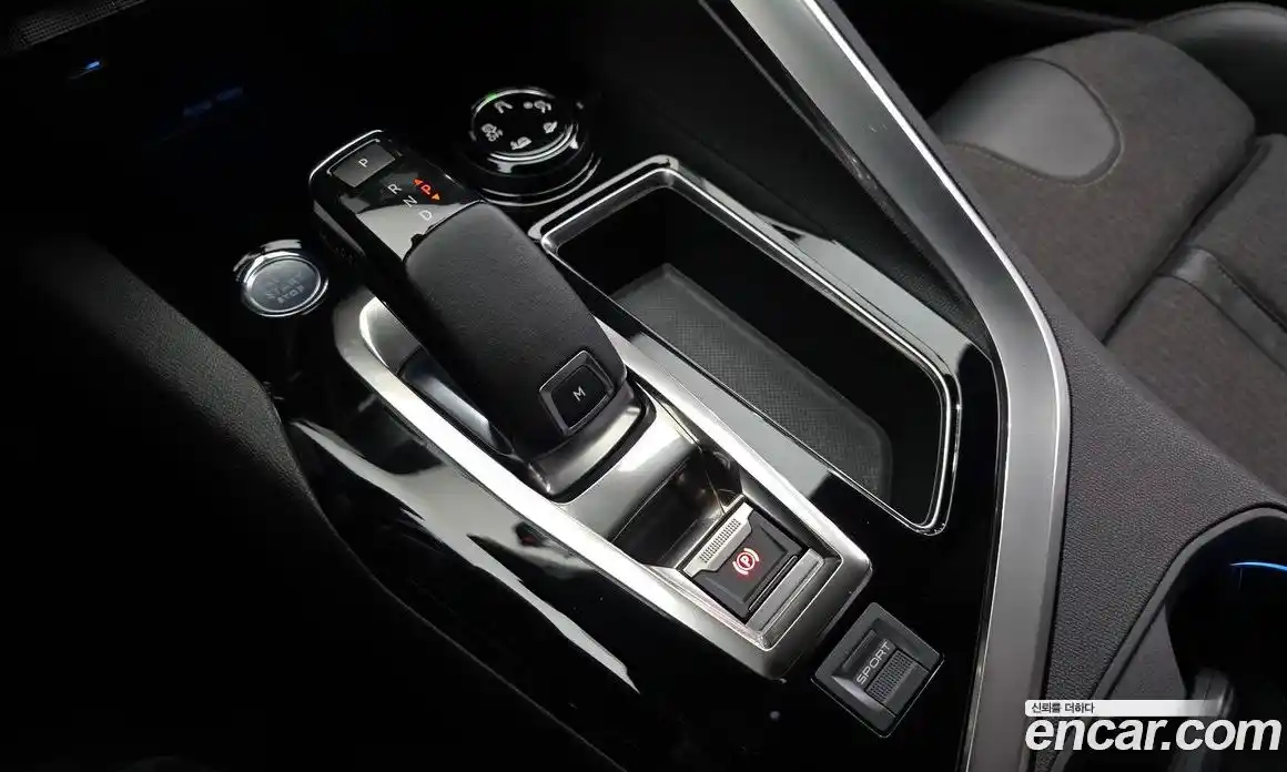Peugeot 5008 2020 1.5 автомат (гидро), фото 9