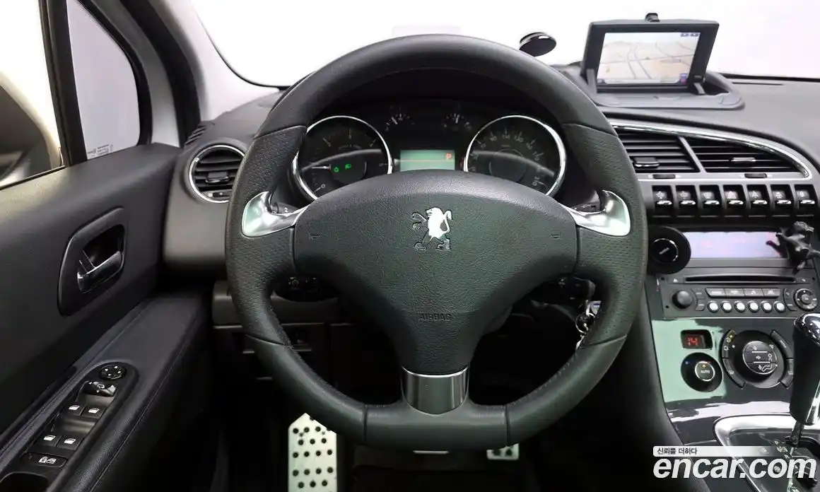 Peugeot 3008 2013 2.0 автомат (гидро), фото 13
