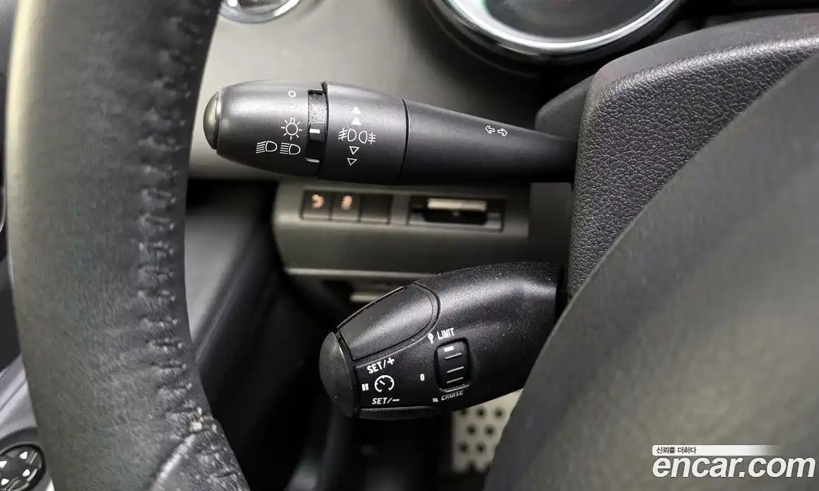 Peugeot 3008 2013 2.0 автомат (гидро), фото 17