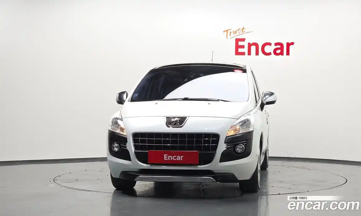 Peugeot 3008 2013 2.0 автомат (гидро), фото 3