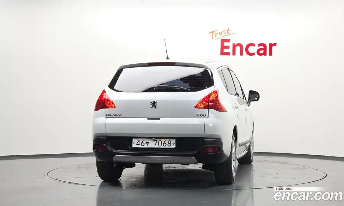 Peugeot 3008 2013 2.0 автомат (гидро), фото 4