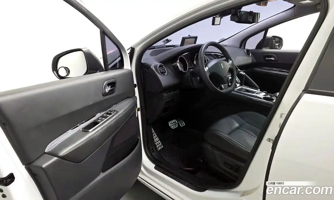 Peugeot 3008 2013 2.0 автомат (гидро), фото 10