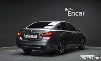 Nissan Altima 2018 2.5 автомат (гидро), миниатюра 2
