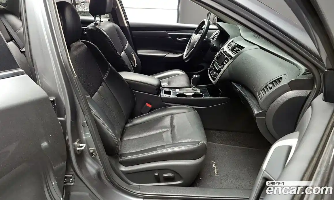 Nissan Altima 2018 2.5 автомат (гидро), фото 10