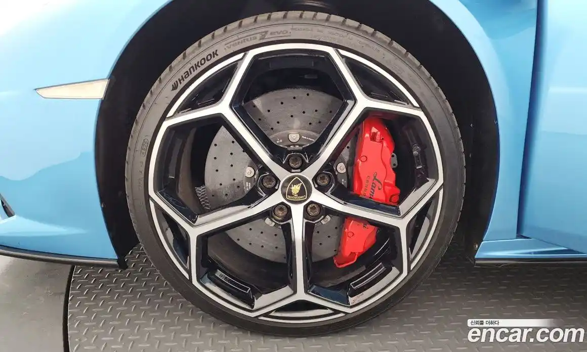 Lamborghini Huracan 2021 5.2 автомат (гидро), фото 5 Lamborghini Huracan 2021 5.2 автомат (гидро), фото 5