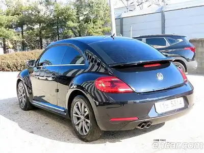 Volkswagen Beatle 2015 2.0 автомат (гидро), миниатюра 2