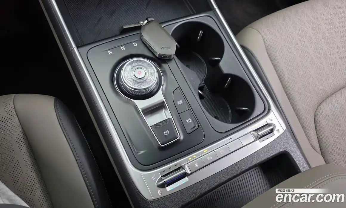 Kia Carnival 2024 2.2 автомат (гидро), фото 9
