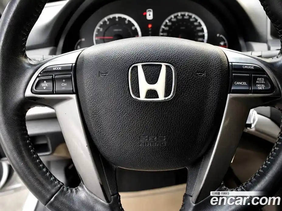 Honda Accord 2011 2.4 автомат (гидро), фото 8