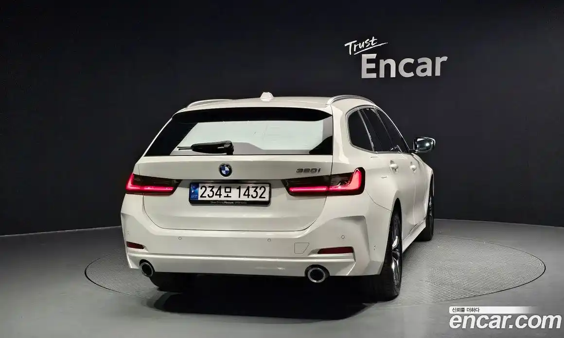 BMW 3 серия 2024 2.0 автомат (гидро), фото 4