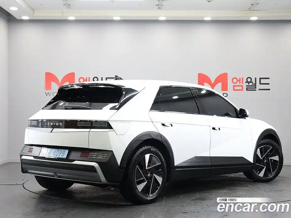 Hyundai Ioniq 5 2024 1.0 автомат (гидро), фото 3