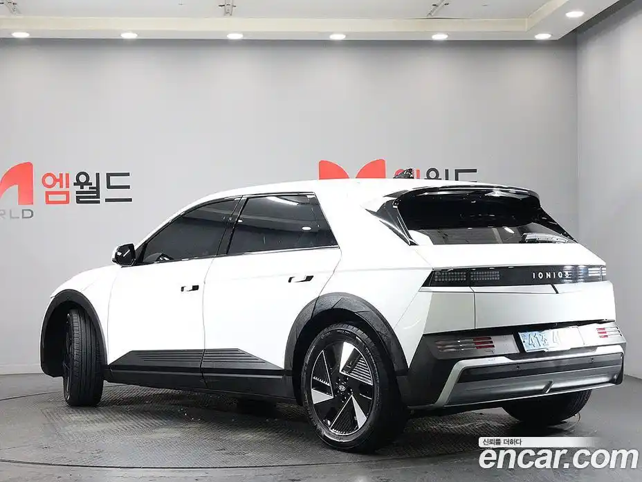 Hyundai Ioniq 5 2024 1.0 автомат (гидро), фото 4