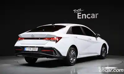 Hyundai Avante 2023 1.6 автомат (гидро), миниатюра 2