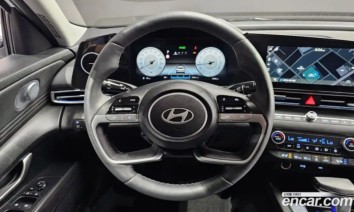 Hyundai Avante 2023 1.6 автомат (гидро), фото 21