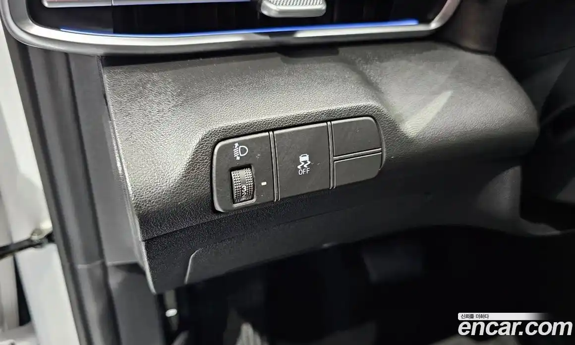 Hyundai Avante 2023 1.6 автомат (гидро), фото 24