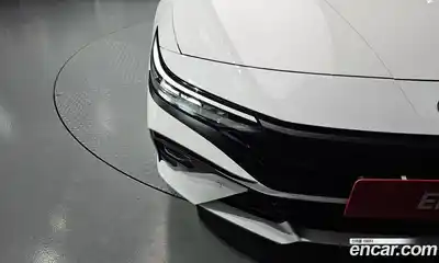 Hyundai Avante 2023 1.6 автомат (гидро), миниатюра 8