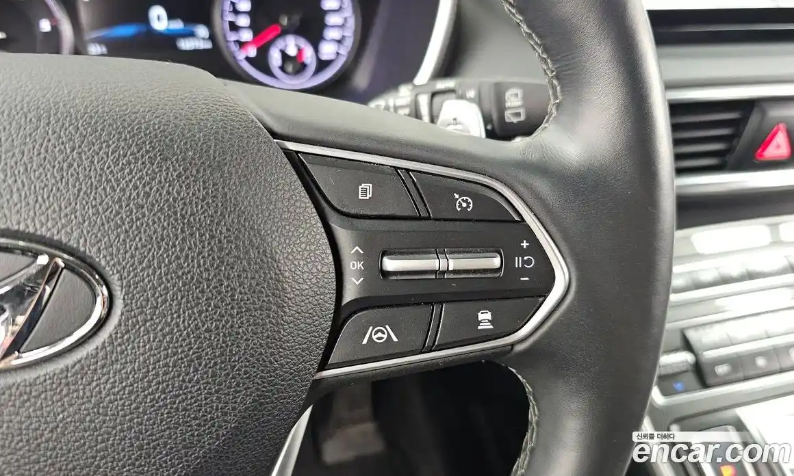 Hyundai Santa Fe 2022 2.2 автомат (гидро), фото 24