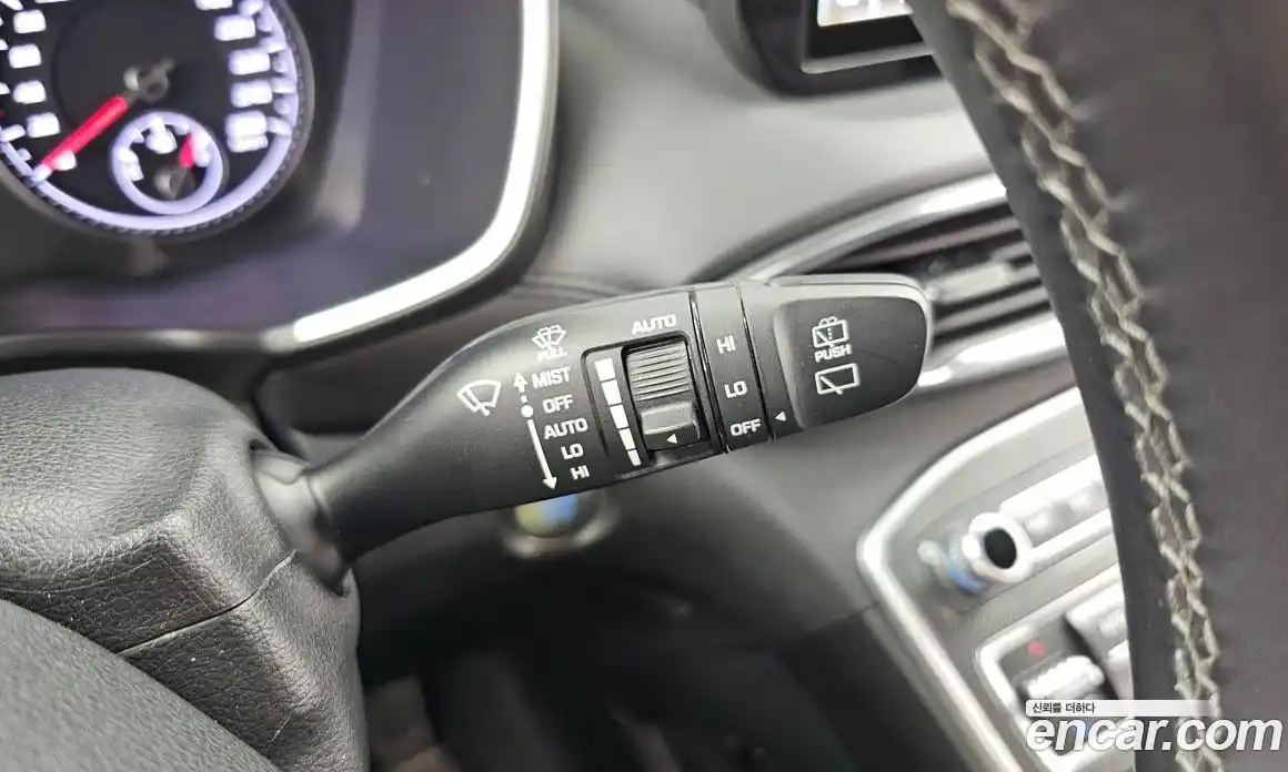 Hyundai Santa Fe 2022 2.2 автомат (гидро), фото 28