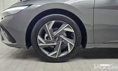 Hyundai Avante 2024 1.6 автомат (гидро), миниатюра 5