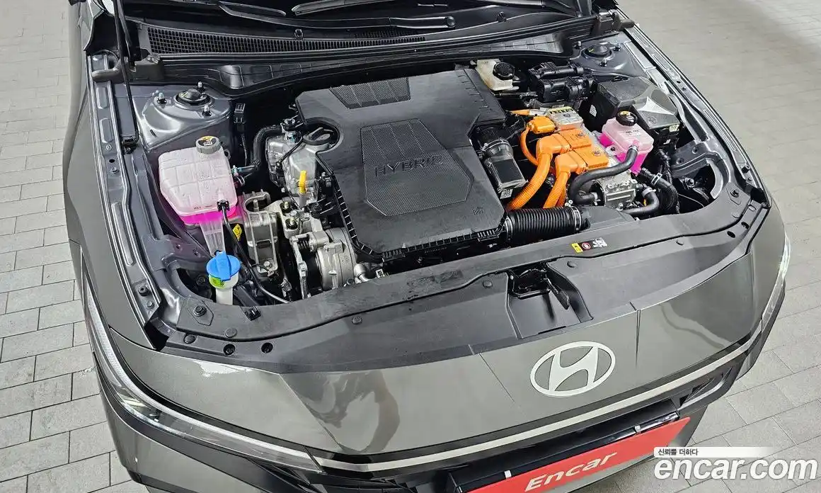 Hyundai Avante 2024 1.6 автомат (гидро), фото 6