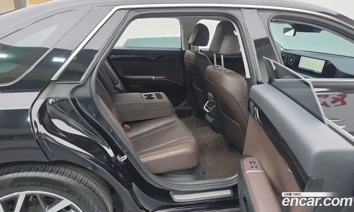 Hyundai Grandeur 2023 2.5 автомат (гидро), фото 11