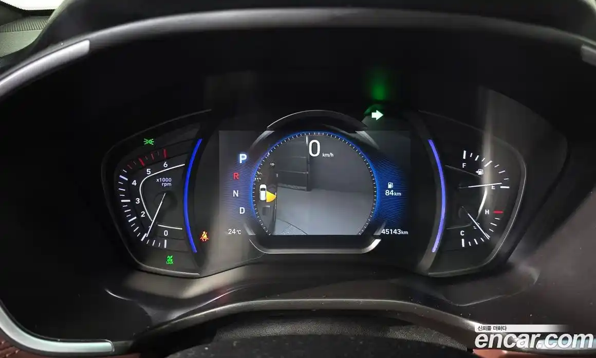 Hyundai Santa Fe 2019 2.2 автомат (гидро), фото 11