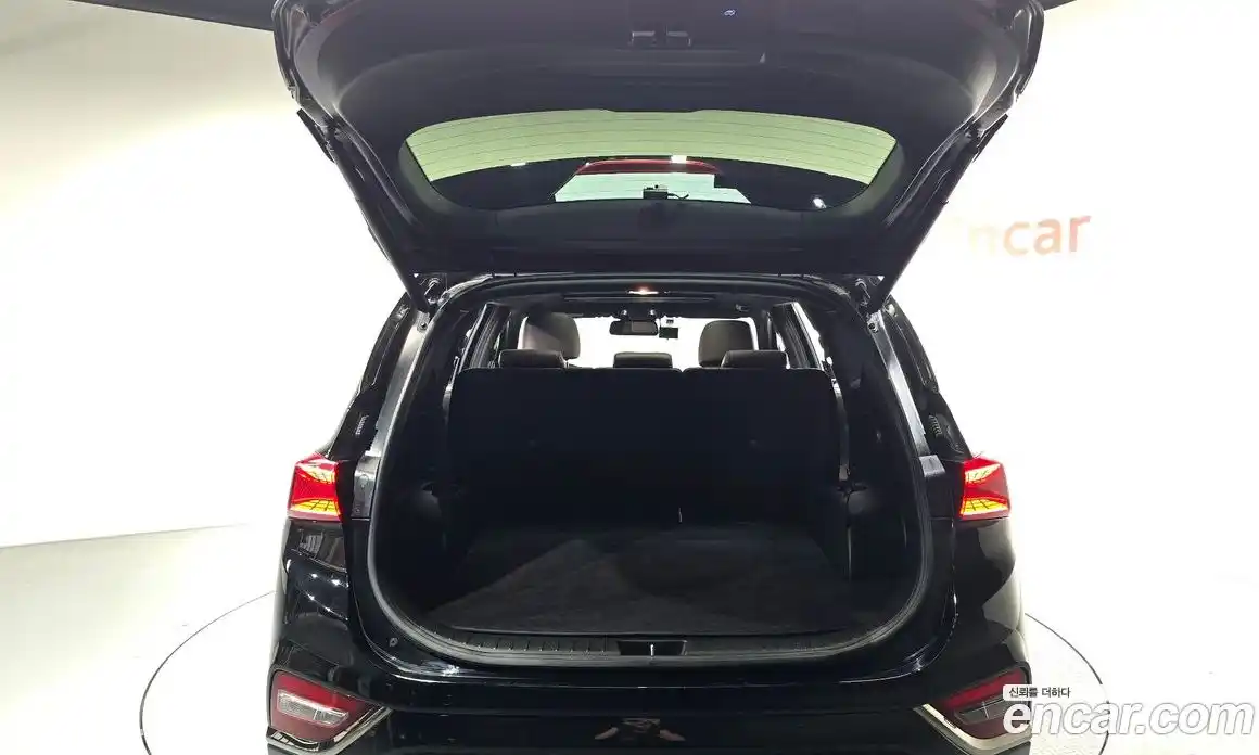 Hyundai Santa Fe 2019 2.2 автомат (гидро), фото 24