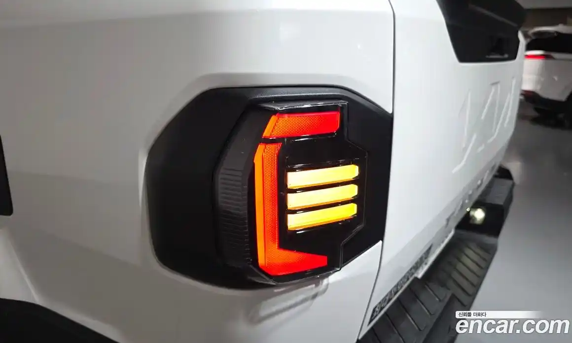 Kia Tasman 2026 2.5 автомат (гидро), фото 8