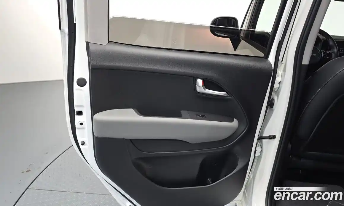 Kia Ray 2025 1.0 автомат (гидро), фото 14