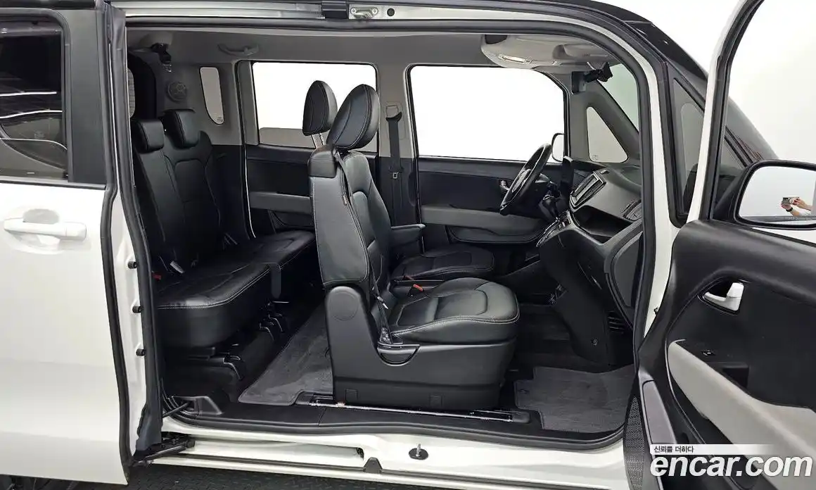 Kia Ray 2023 1.0 автомат (гидро), фото 11