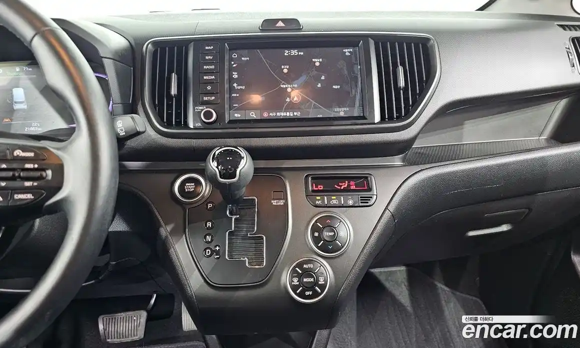 Kia Ray 2023 1.0 автомат (гидро), фото 13