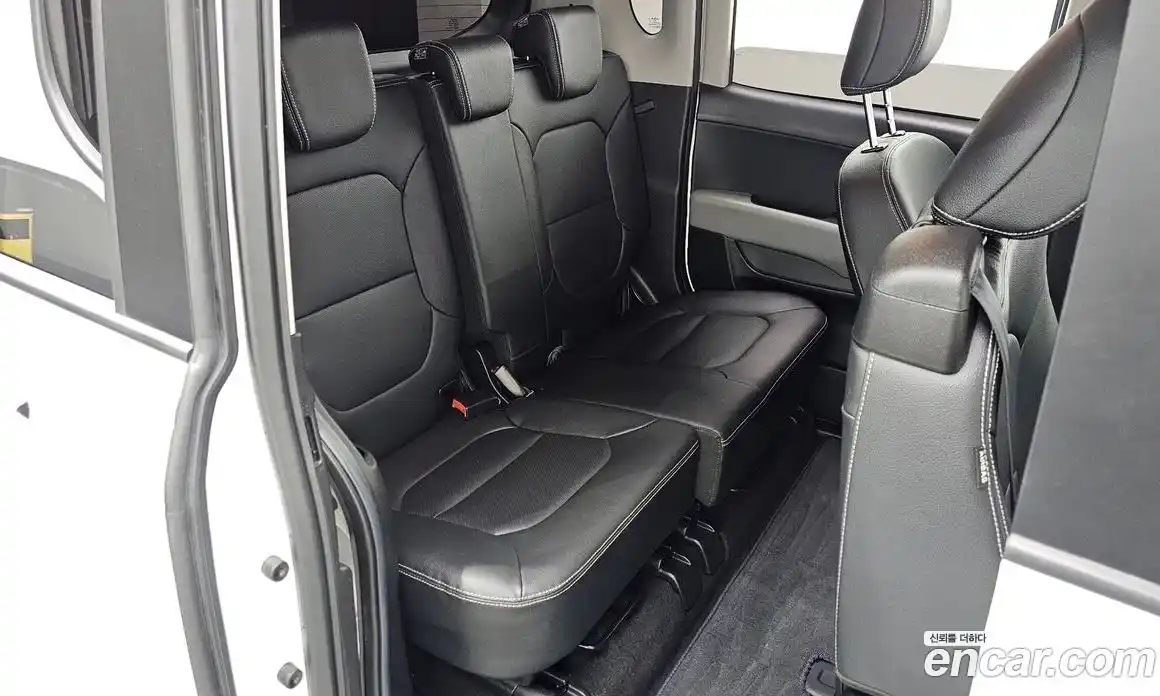 Kia Ray 2023 1.0 автомат (гидро), фото 18