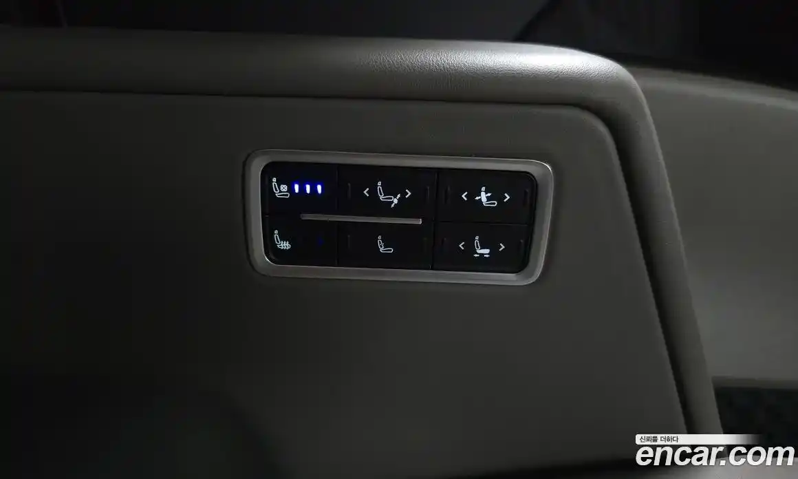 Kia Carnival 2024 1.6 автомат (гидро), фото 24
