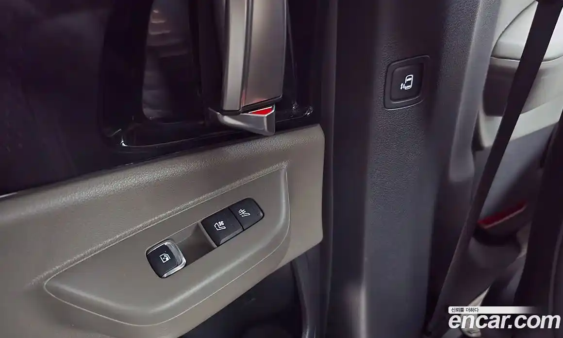 Kia Carnival 2024 1.6 автомат (гидро), фото 28
