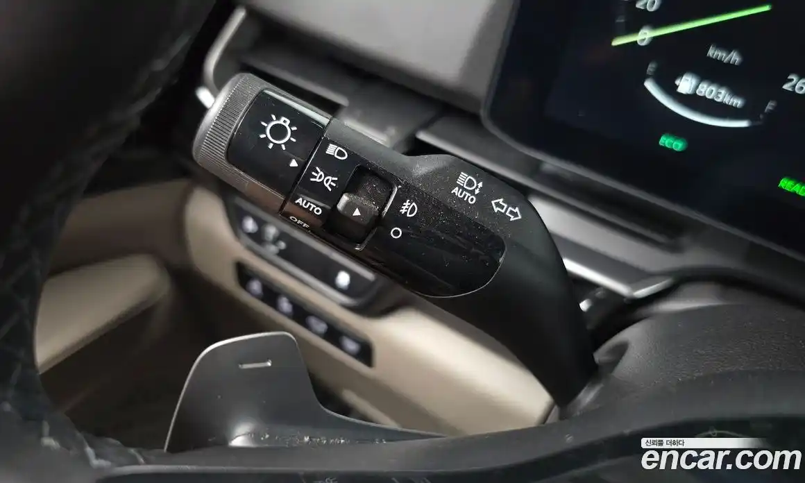 Kia Carnival 2024 1.6 автомат (гидро), фото 31