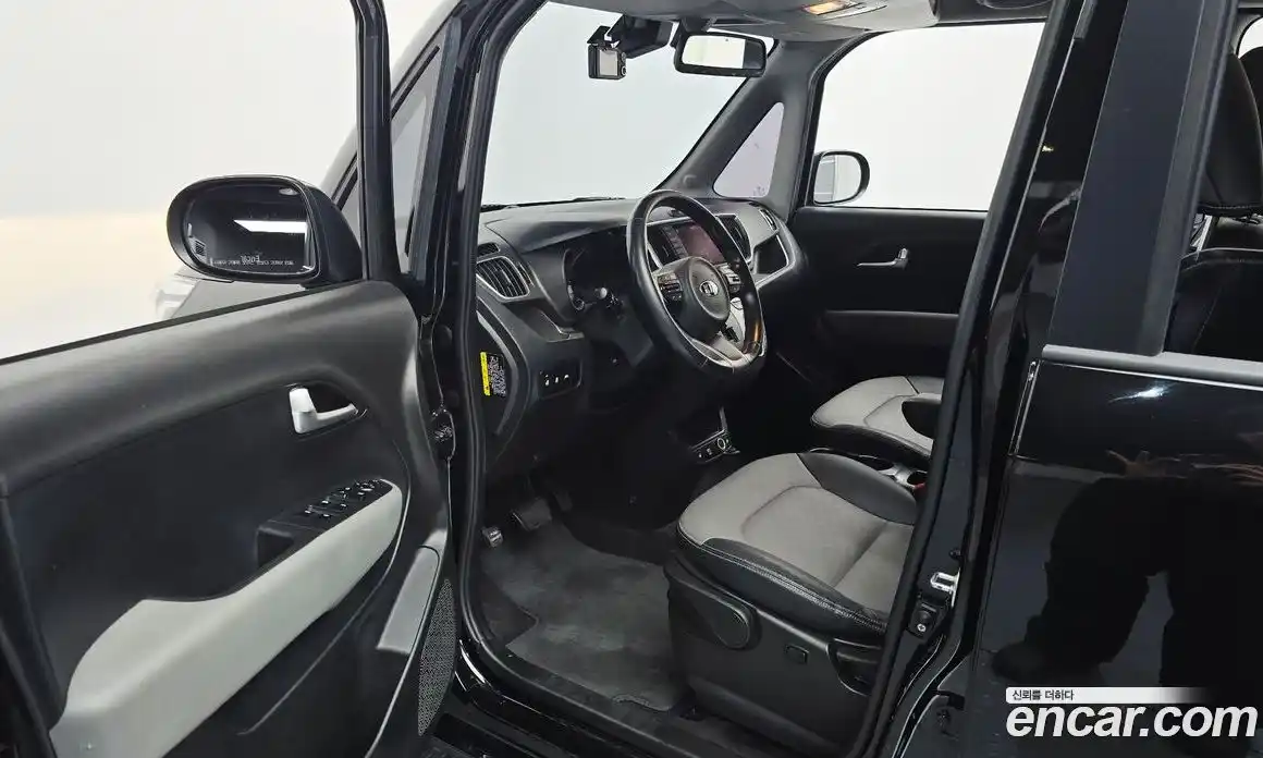 Kia Ray 2020 1.0 автомат (гидро), фото 13