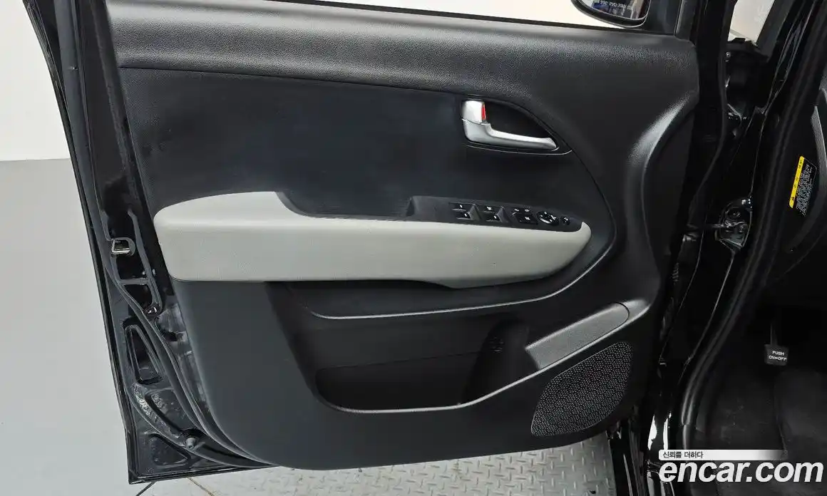 Kia Ray 2020 1.0 автомат (гидро), фото 14