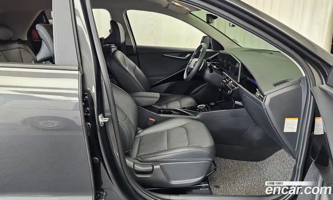 Kia Niro 2024 1.6 автомат (гидро), фото 17