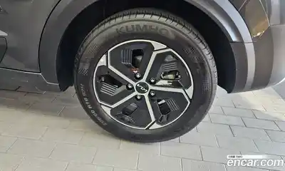 Kia Niro 2024 1.6 автомат (гидро), миниатюра 7
