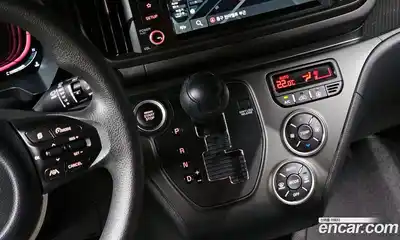 Kia Ray 2023 1.0 автомат (гидро), миниатюра 11