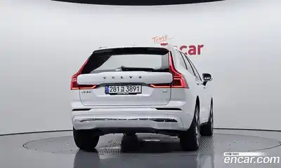 Volvo XC60 2024 2.0 автомат (гидро), миниатюра 3