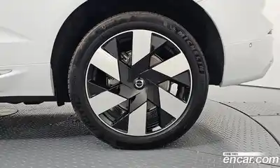 Volvo XC60 2024 2.0 автомат (гидро), миниатюра 6