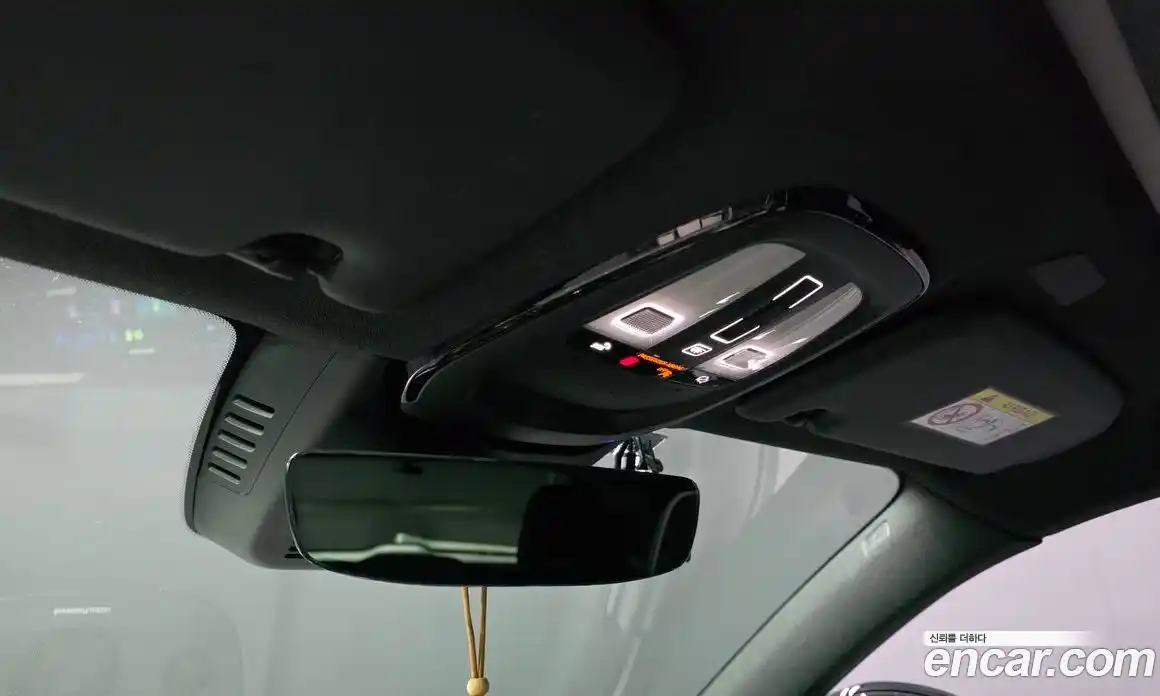 Volvo XC40 2024 0.2 автомат (гидро), фото 22