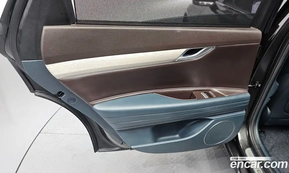 Genesis G80 2025 2.5 автомат (гидро), фото 15