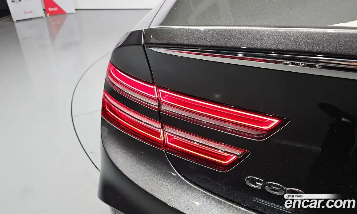 Genesis G80 2025 2.5 автомат (гидро), фото 9