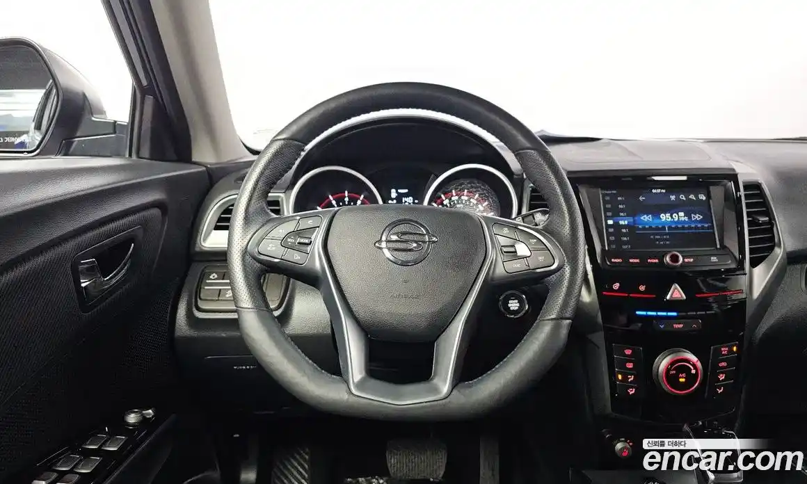 SsangYong TIBOLI 2018 1.6 автомат (гидро), фото 13