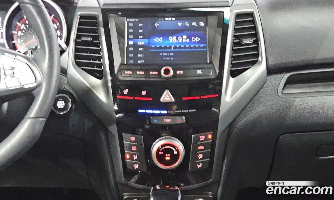 SsangYong TIBOLI 2018 1.6 автомат (гидро), фото 14