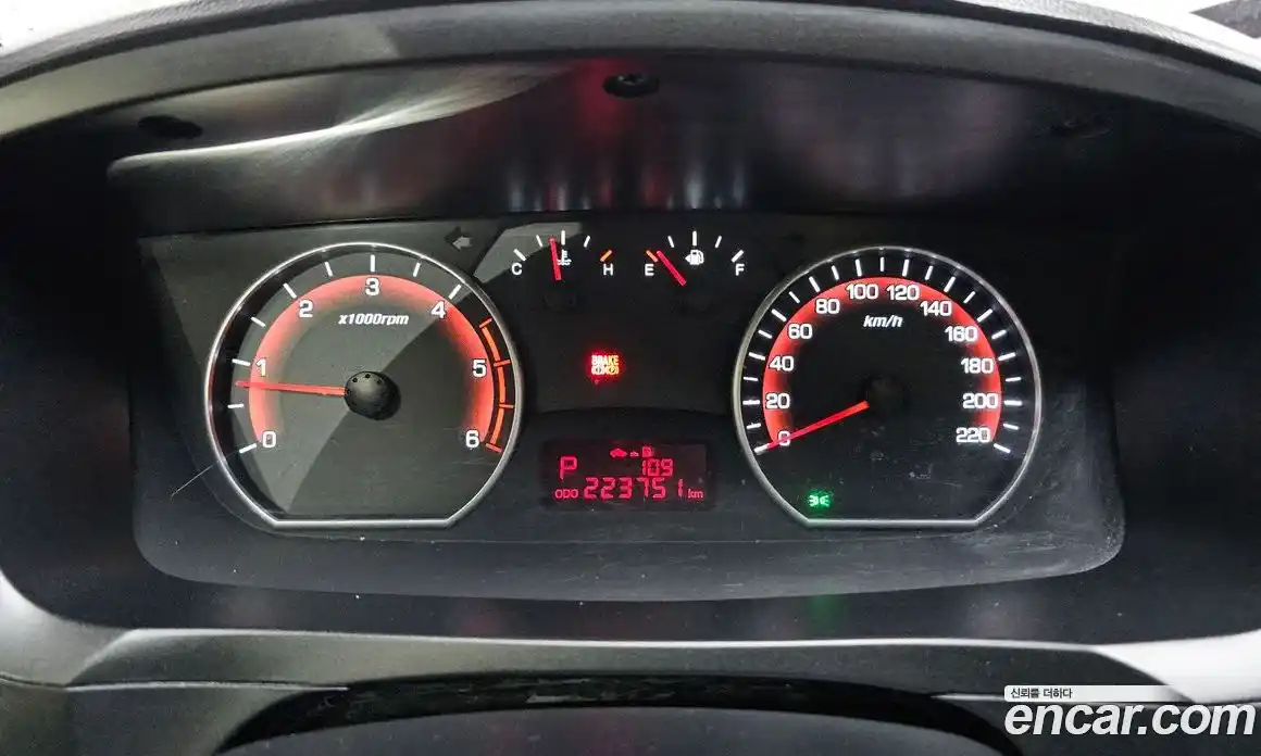 SsangYong Korando 2015 2.0 автомат (гидро), фото 8
